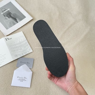 DIOR小厚底條紋拖鞋4