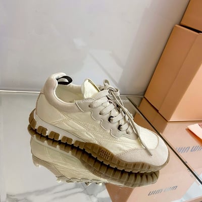 MIUMIU餅乾小白鞋7