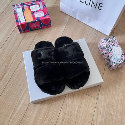 CELINE 羊羔毛拖鞋5