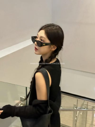 aespa寧藝卓 X Miu Miu墨鏡2