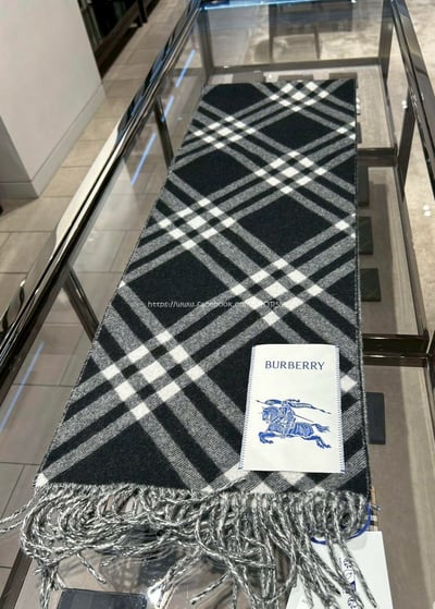 BBR斜格紋流蘇圍巾2