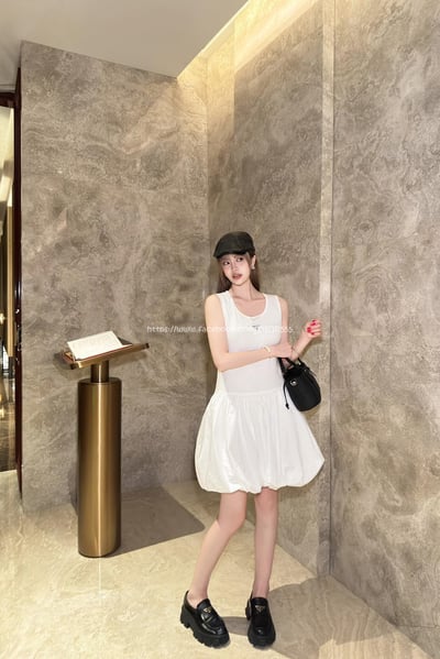  prada 收腰拼接背心裙3