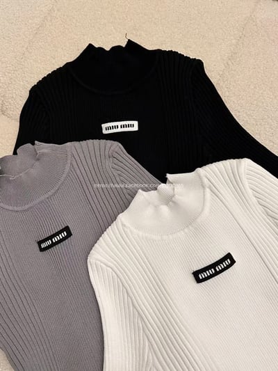 miumiu針織5分袖上衣10