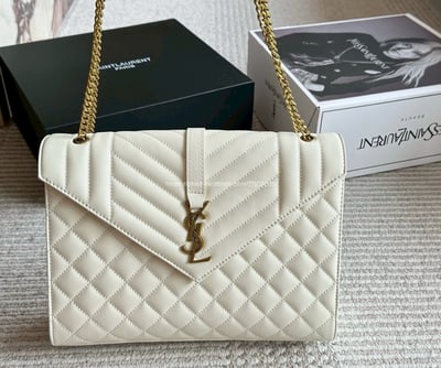 YSL魚子醬信封包7