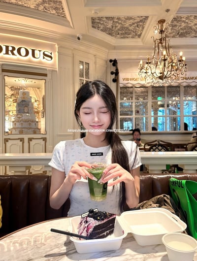 miu miu小碎花短袖T6