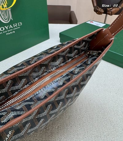 goyard hobo mini8