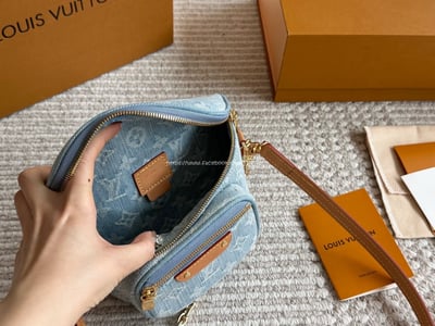 Lv淺色牛仔腰包11
