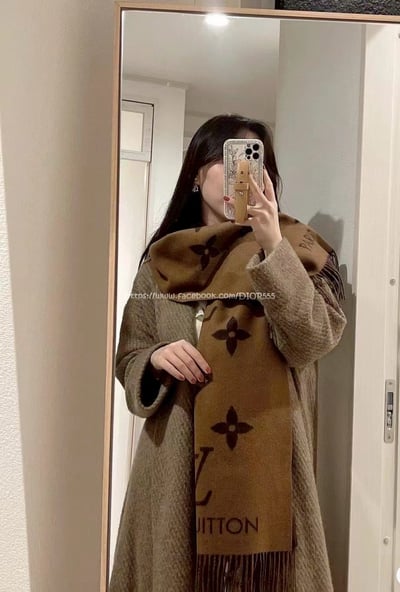 LV巧克力色圍巾3