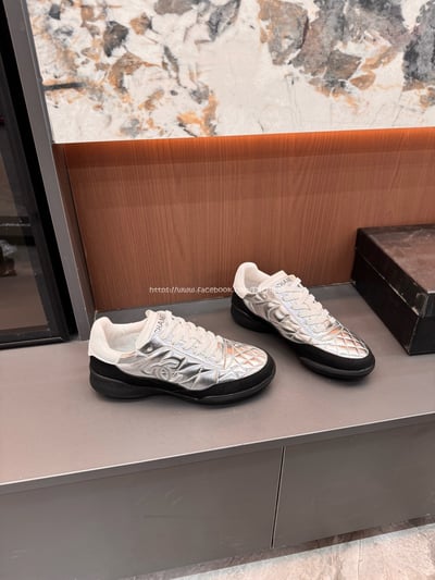 小香25N銀色德訓鞋9