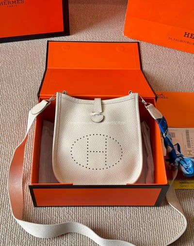 愛馬仕斜背包11