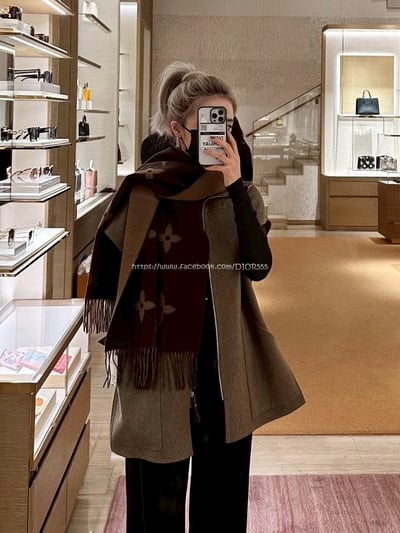 LV巧克力色圍巾5