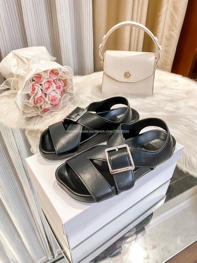 LOEVE交叉帶涼鞋7