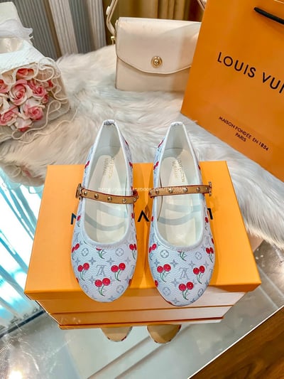 LV ROMY 平底芭蕾鞋 13