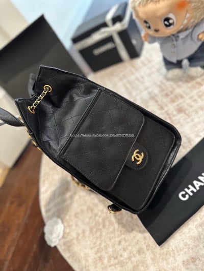 小香25B魚子醬後背包10