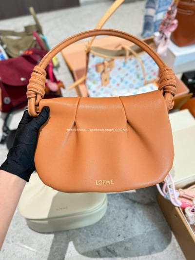 Loewe包 9