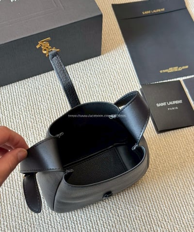 YSL Hobo腋下水桶包5