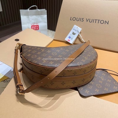LV Loop hobo大月亮包7