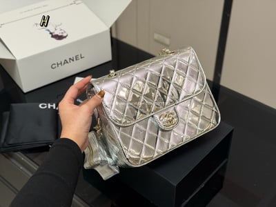 小香漆皮後背包8