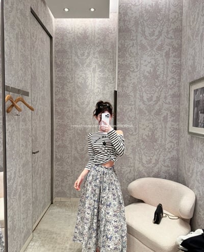 Dior五角星條紋圓領上衣7