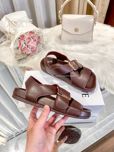 LOEVE交叉帶涼鞋8