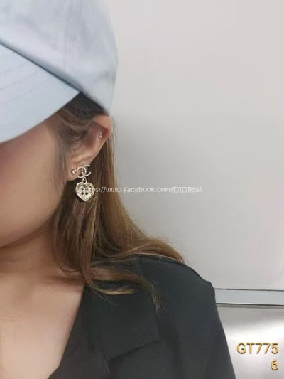 小香滿鑽愛心紐扣耳環2