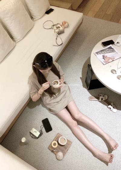 LV奶咖色壓花短袖T3