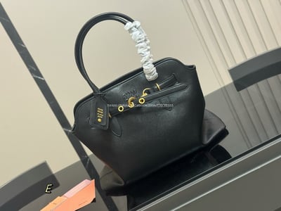 miumiu 托特大包 6