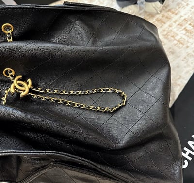 小香25B魚子醬後背包9