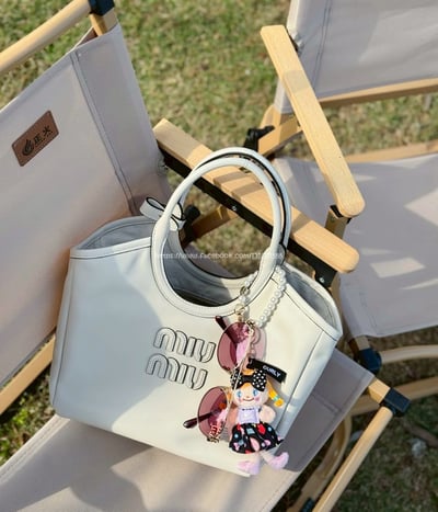 miumiu菜籃子包8