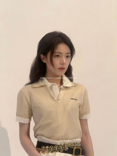 Miumiu字母小鏤空上衣 1