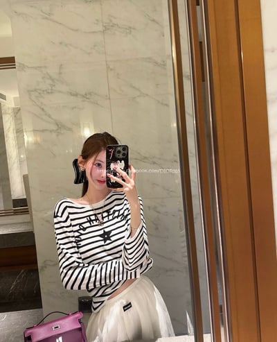 Dior五角星條紋圓領上衣5