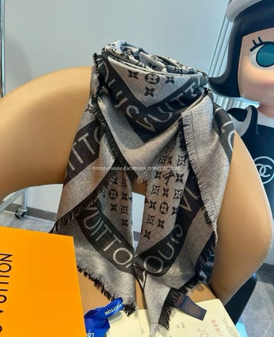 LV披肩圍巾1
