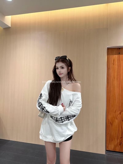 克羅心斜肩上衣1