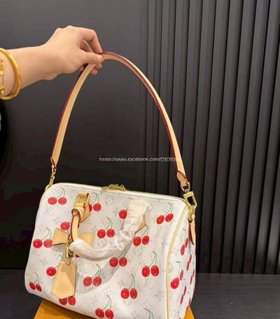 LV keepall枕頭包 9