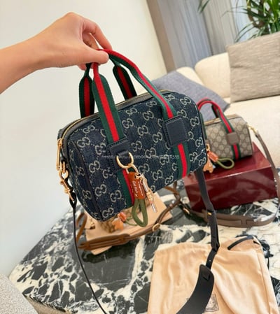Gucci mini 枕頭包10