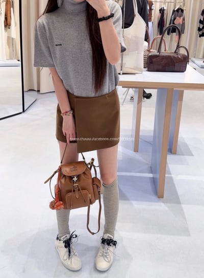 MiuMiu 小牛皮後背包2