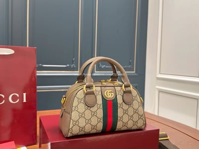 Gucci保齡球枕頭包1