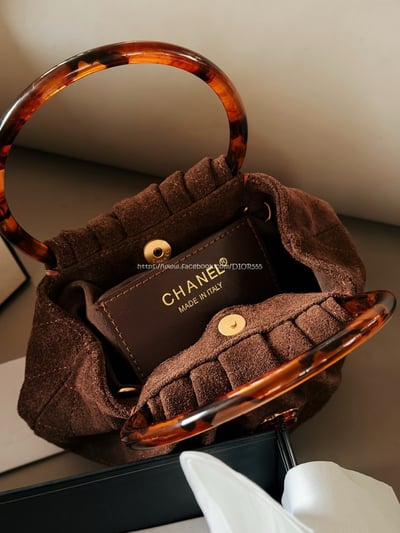 小香麂皮元寶手提包10