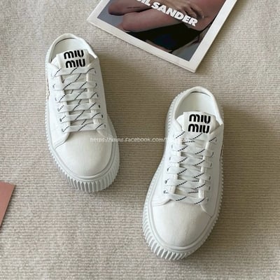 Miu Miu 德訓餅乾鞋3