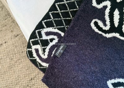 小香菱格紋羊絨圍巾8