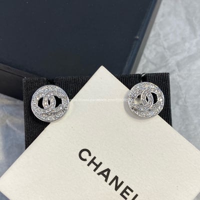 銀色滿鑽圓形雙c耳環6