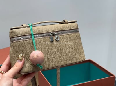 Loro Piana L19 飯盒包13