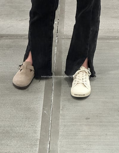 巴黎世家帆布半拖鞋1