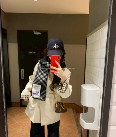 Burberry羊毛圍巾5