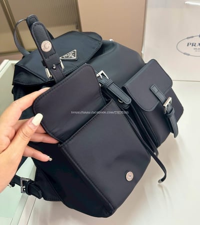 Prada 尼龍後背包9