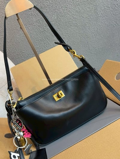 巴黎世家 RODEO腋下包3