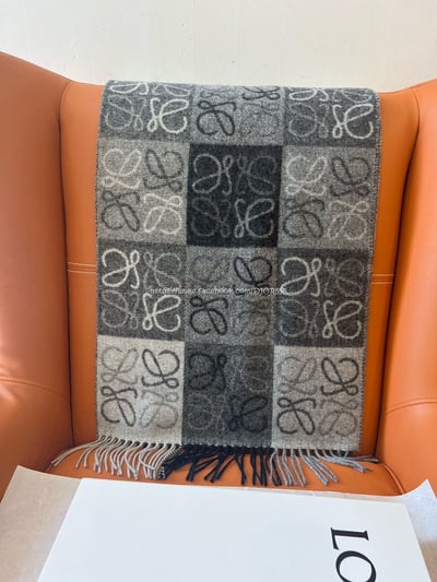 LOEWE雙面棋盤格圍巾9