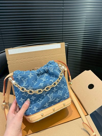 LV 牛仔水桶包  5
