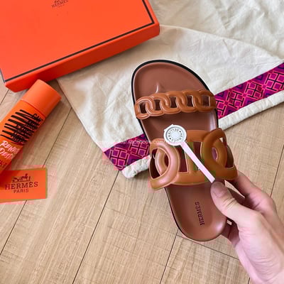 HERMES豬鼻拖鞋9