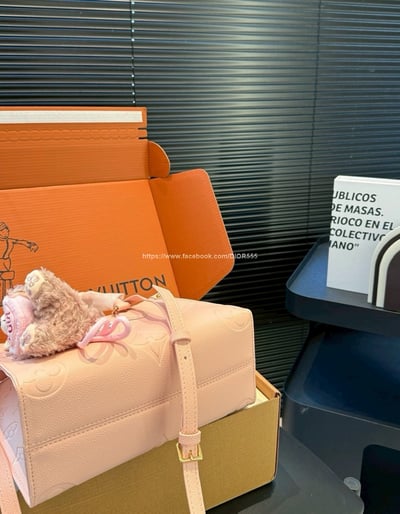 Lv櫻花粉托特包8